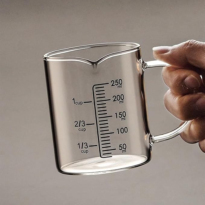 Glass Measuring Cup with V-Shaped Spout, High Borosilicate Glass, Easy-Read