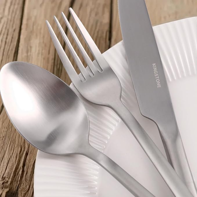 30 Pieces Silverware Set, Flatware Cutlery Set