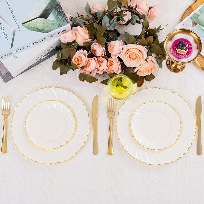 YOUBET 125PCS Ivory Scalloped Plastic Plates