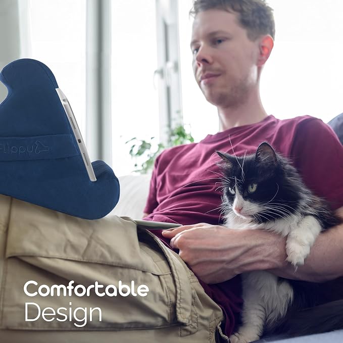 Flippy Tablet Pillow Stand