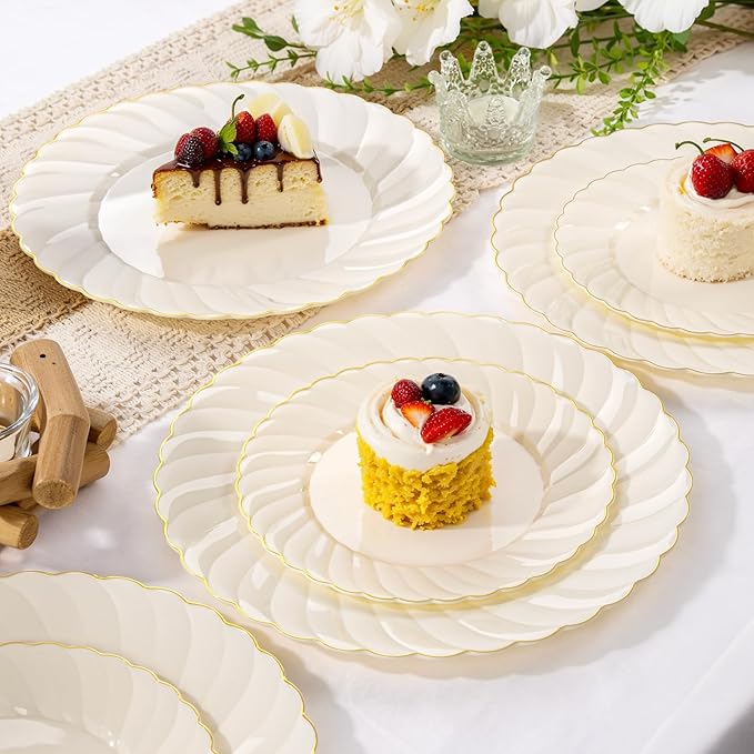 YOUBET 125PCS Ivory Scalloped Plastic Plates