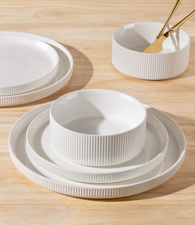 Ceramic Dinnerware Set for 4, 18-Piece Plates and Bowls Set | Lightweight