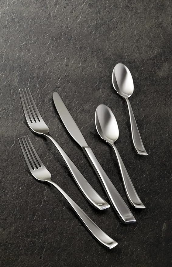 Oneida Moda 75-Piece 18/10 Silverware Set