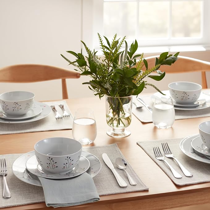 Amazon Basics 18-Piece Complete Kitchen Dinnerware Set, Microwave and