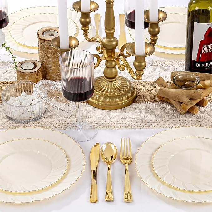 YOUBET 125PCS Ivory Scalloped Plastic Plates