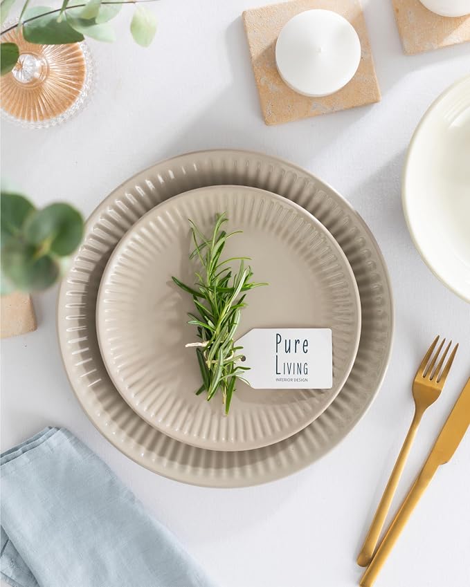 16 Piece Stoneware Dinnerware Set
